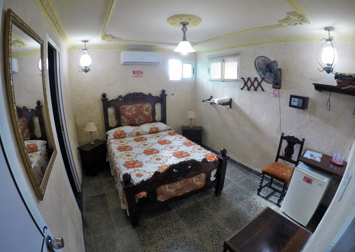 Room 7 in Vista al Mar BnB in Old Havana
