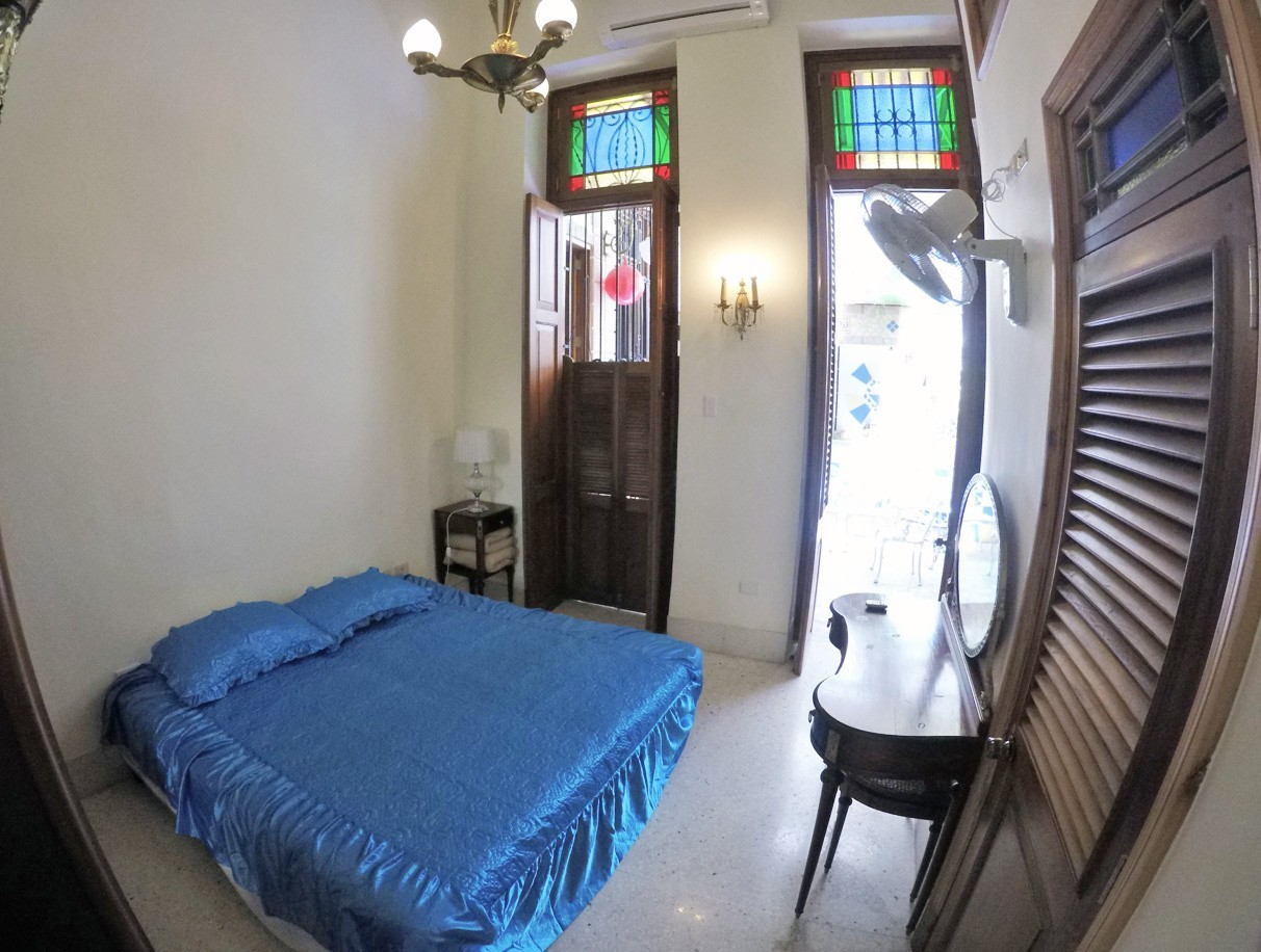 Una habitacion un una casa particular en Habana, Cuba