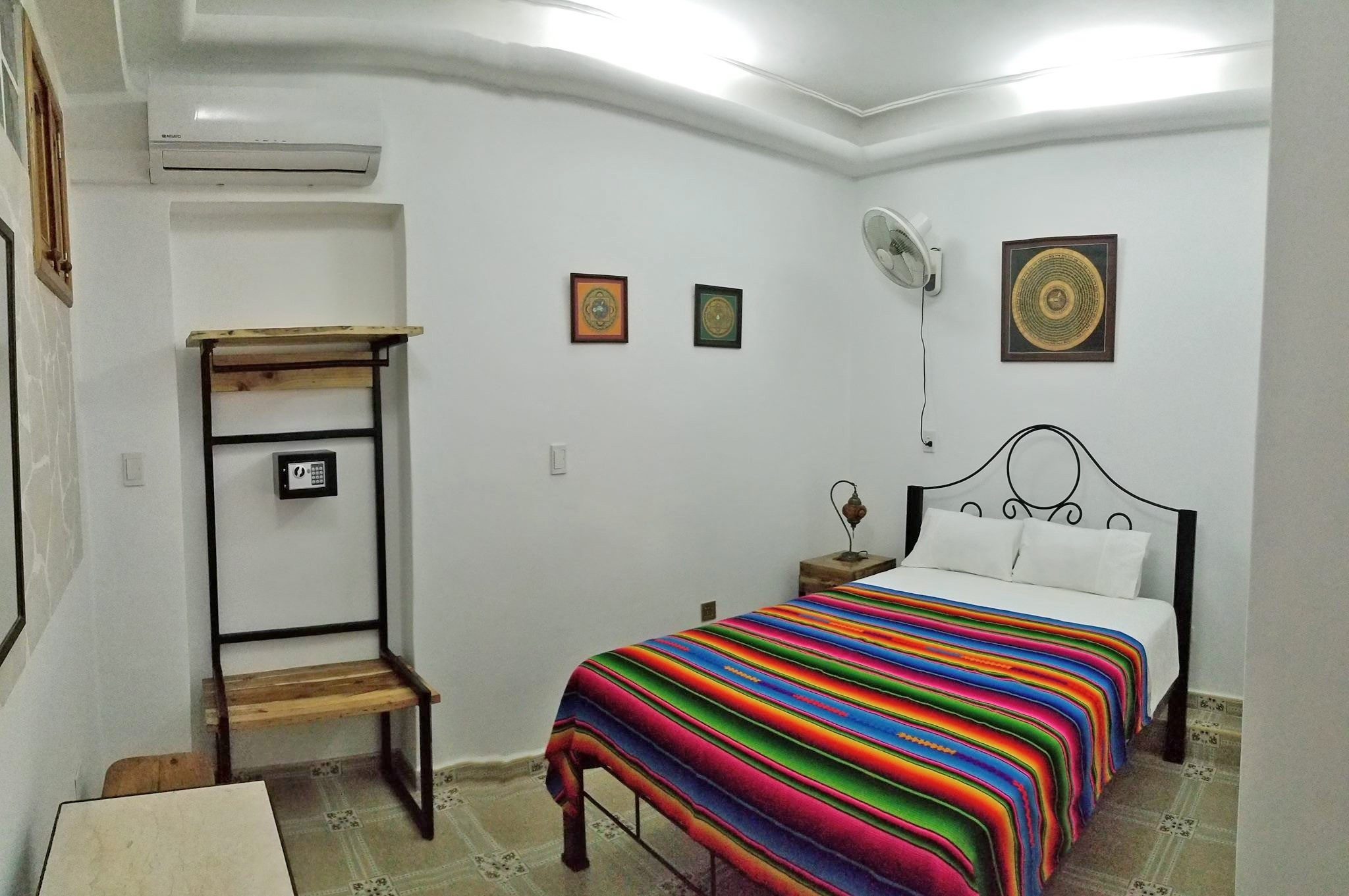 Mexican style room in Havana